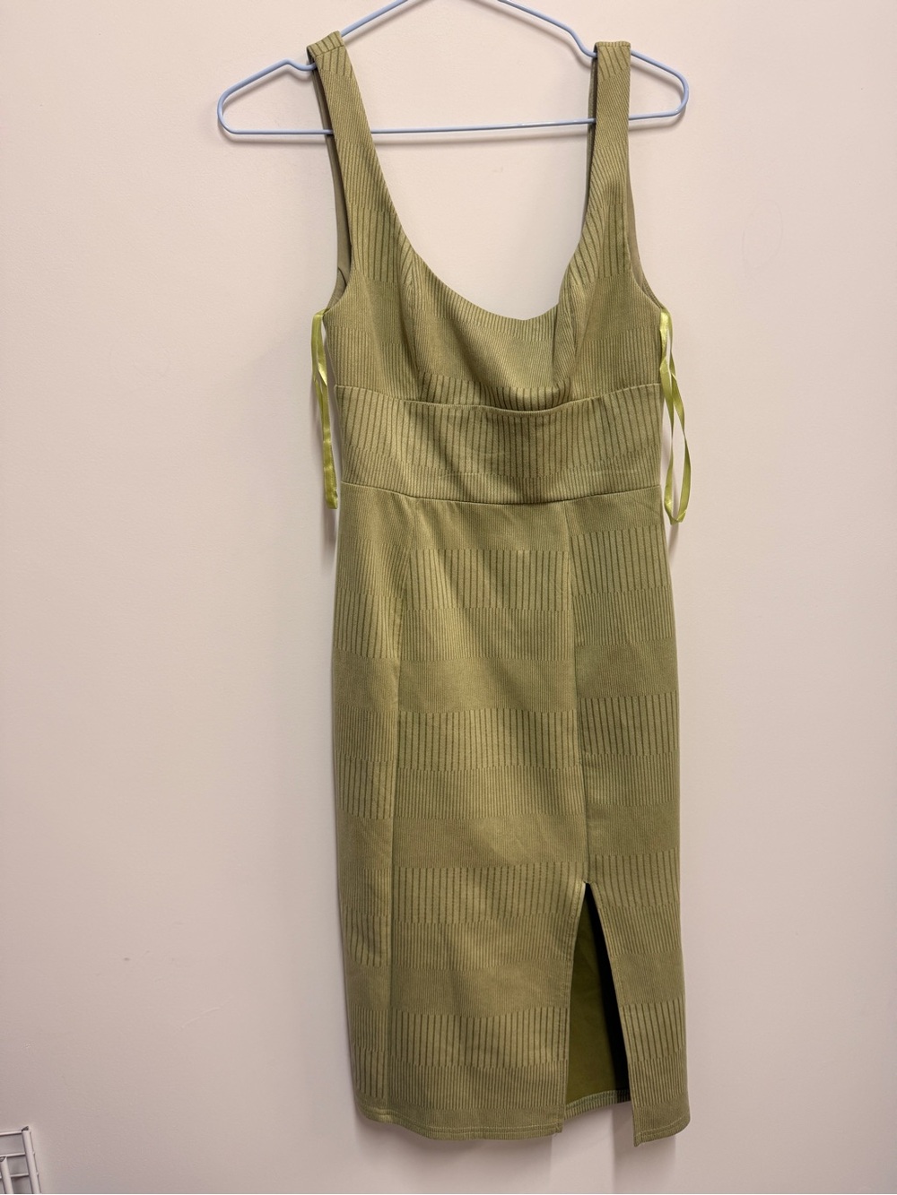 Hello Molly Olive Green Ribbed Scoop-Neck Midi Dress with Side Slit
